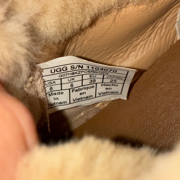 UGG Women's Beven Suede Boots Sz 8 - Picture 3 of 14